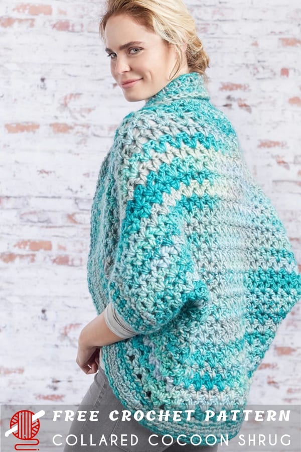 a woman wearing light blue mรฉlange crocheted shrug with a collar