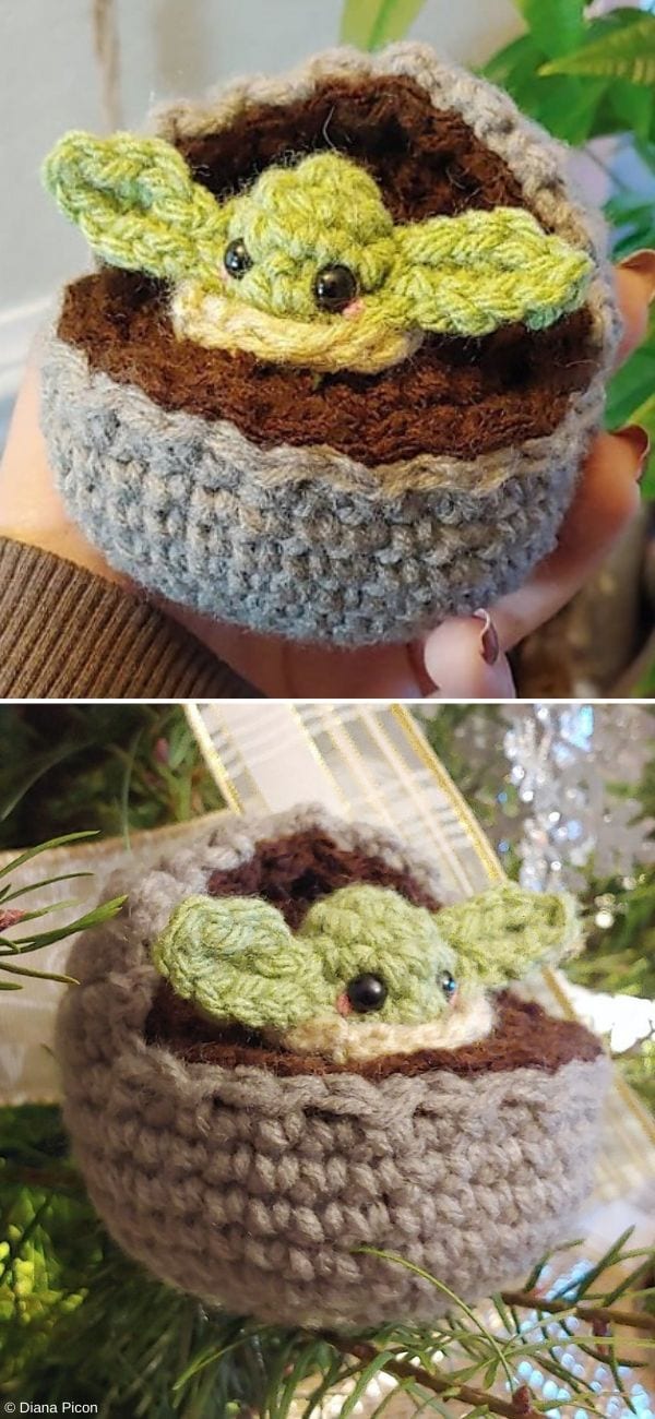 green alien in the pod