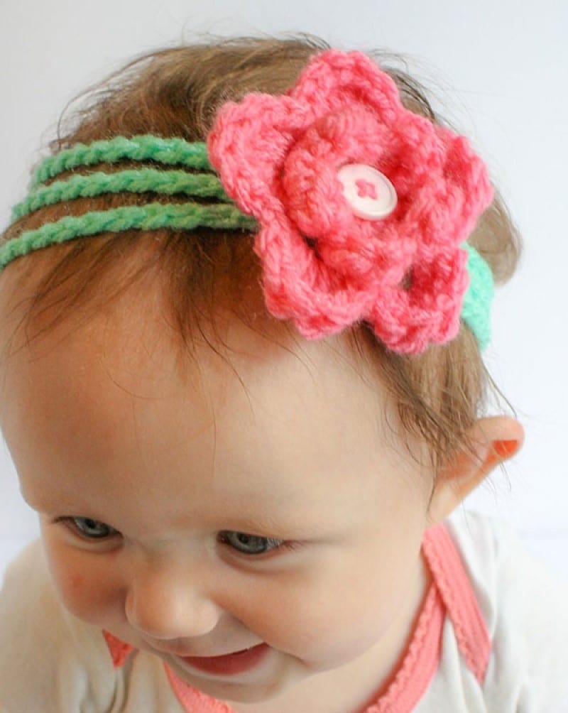 Lovely Crochet Headbands For Babies and Toddlers Pattern Center