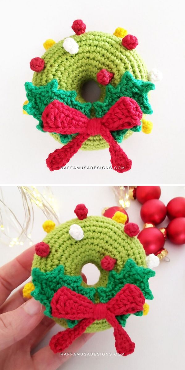 amigurumi christmas wreath in shape of donut