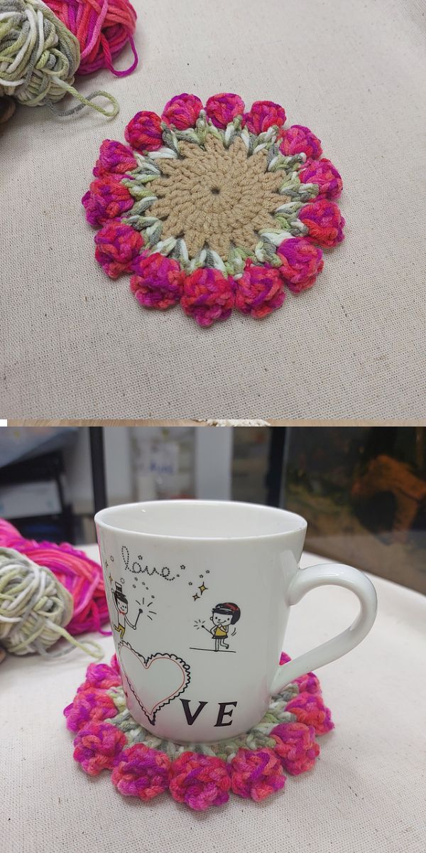 a crochet coaster with a tulip border