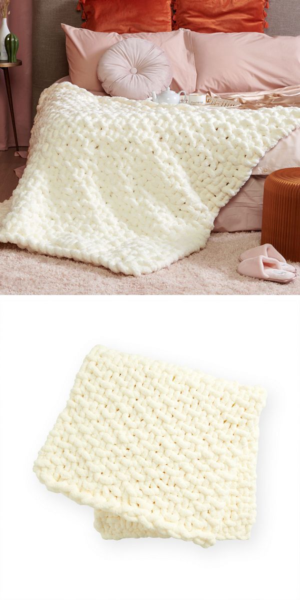 a white knitted chunky blanket